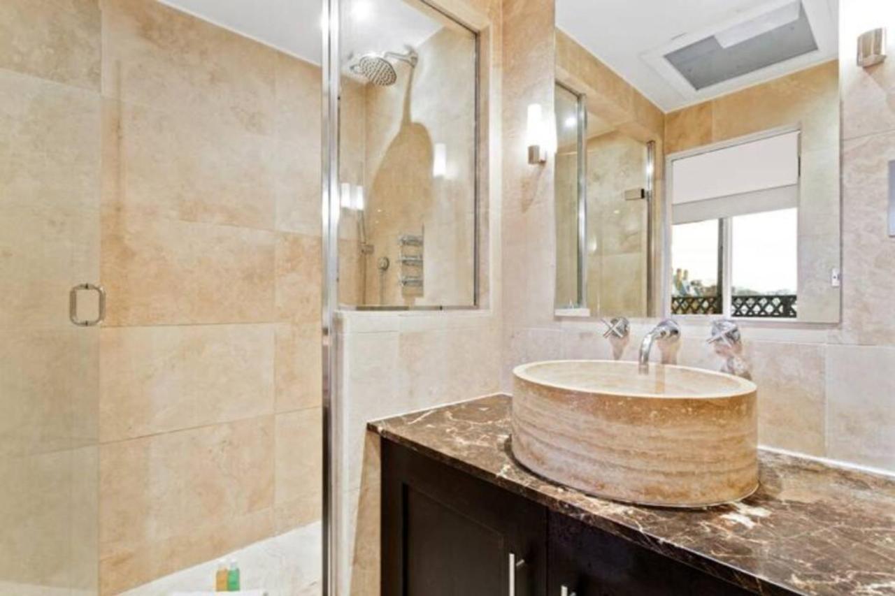 Bright 2 Bedroom Near The Natural History Museum Londra Esterno foto